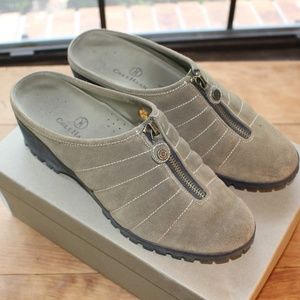 ***SOLD*** Cole Haan Dade Moss Suede Clogs 9.5B